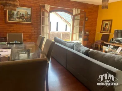 Apartamento com 3 Quartos à venda, 135m² no Bingen, Petrópolis