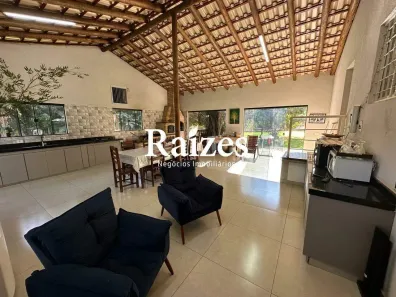 Fazenda/Sítio com 3 Quartos à venda, 155m² no Chácaras Eldorado, Uberlândia