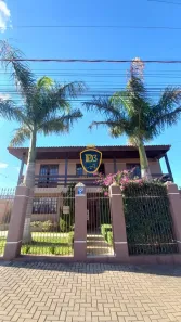 Sobrado com 4 Quartos à venda, 300m² no Uvaranas, Ponta Grossa