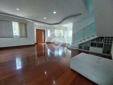 Casa com 6 Quartos à venda, 256m² no Tijuca, Teresópolis