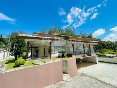 Casa com 3 Quartos à venda, 400m² no Santa Rita, Brusque