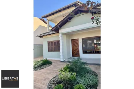 Casa com 3 Quartos à venda, 300m² no Anchieta, Porto Alegre