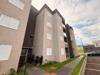 Apartamento com 2 Quartos para alugar, 50m² no Parque Tarumã, Maringá