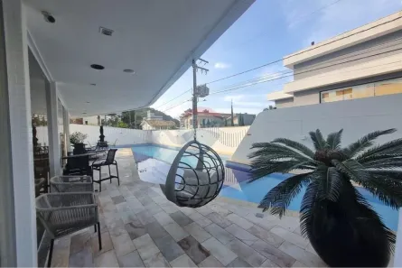 Apartamento com 2 Quartos para alugar, 82m² no Cabeçudas, Itajaí