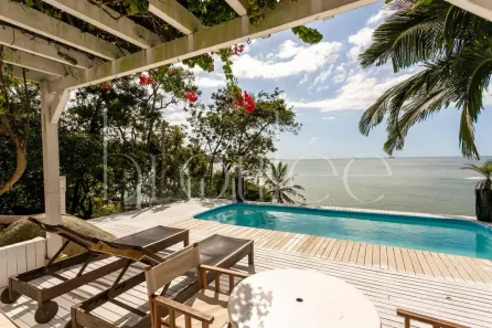 Sobrado com 3 Quartos para alugar, 350m² no Praia das Taquaras, Balneário Camboriú