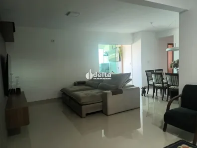 Apartamento com 3 Quartos à venda, 111m² no Santa Mônica, Uberlândia