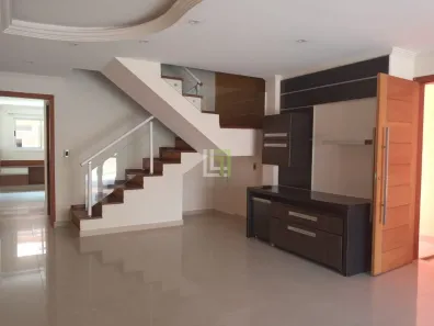 Casa com 3 Quartos à venda, 348m² no Vila Galvão, Jundiaí