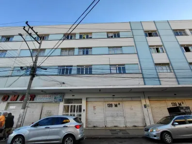 Apartamento com 2 Quartos para alugar, 72m² no Centro, Juiz de Fora