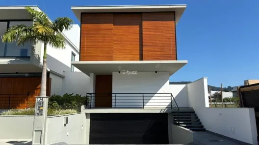 Casa com 4 Quartos à venda, 370m² no Lagoa da Conceição, Florianópolis