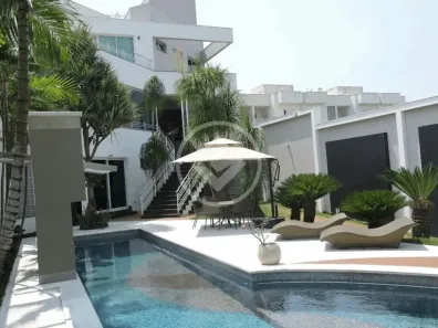 Casa com 5 Quartos à venda, 910m² no Jardim Colina, Uberlândia