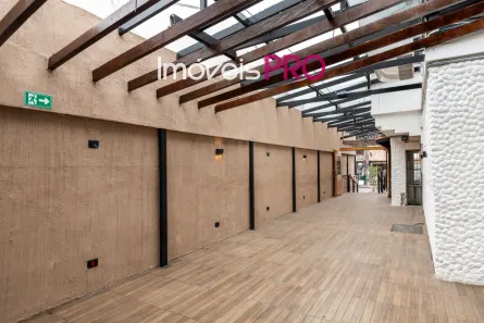 Casa com 1 Quarto para alugar, 340m² no Pinheiros, São Paulo