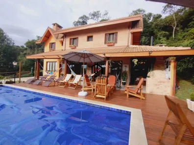 Casa de Condomínio com 3 Quartos à venda, 256m² no , Santo Antônio do Pinhal