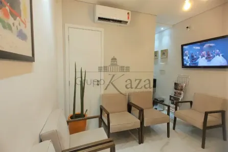 Sala Comercial à venda, 76m² no Centro, Jacareí