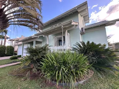 Casa com 3 Quartos à venda, 250m² no Centro, Portão