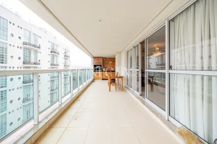 Apartamento com 3 Quartos para alugar, 243m² no Alphaville Centro Industrial e Empresarial/Alphaville., Barueri