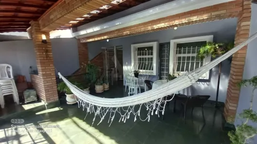 Sobrado com 4 Quartos para venda ou aluguel, 250m² no Jardim Virginia Bianca, São Paulo