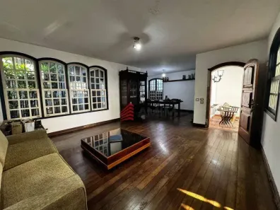 Casa com 5 Quartos à venda, 240m² no São Francisco, Niterói