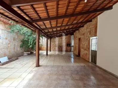 Casa com 3 Quartos à venda, 260m² no Vila Aurora Oeste, Goiânia