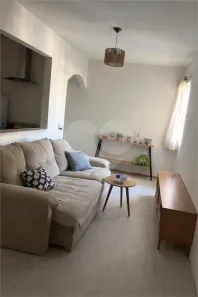Apartamento com 2 Quartos para alugar, 90m² no Aterrado, Volta Redonda