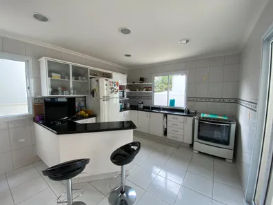 Casa de Condomínio com 3 Quartos à venda, 260m² no Vila Oliveira, Mogi das Cruzes
