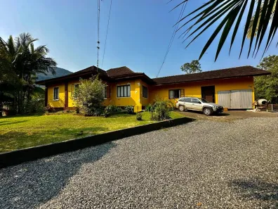 Fazenda/Sítio com 6 Quartos à venda, 38008m² no Rodeio 12, Rodeio