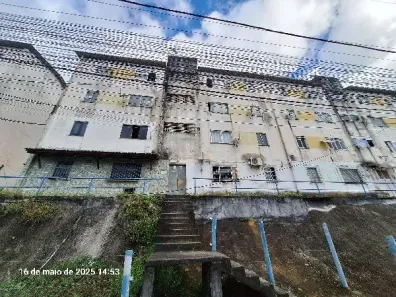 Apartamento com 2 Quartos à venda, 49m² no Cajazeiras V, Salvador