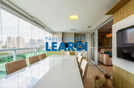 Apartamento com 4 Quartos à venda, 243m² no Jardim Caravelas, São Paulo