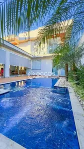 Casa com 4 Quartos à venda, 980m² no Jardim Inconfidência, Uberlândia