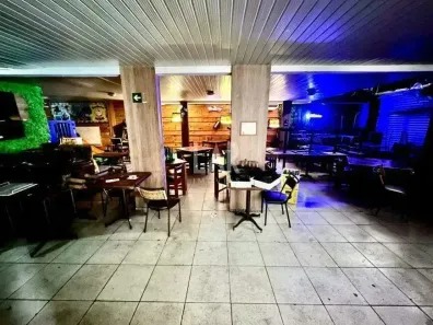 Ponto Comercial para alugar, 600m² no Santa Amélia, Belo Horizonte