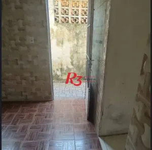 Casa com 2 Quartos à venda, 75m² no Areia Branca, Santos