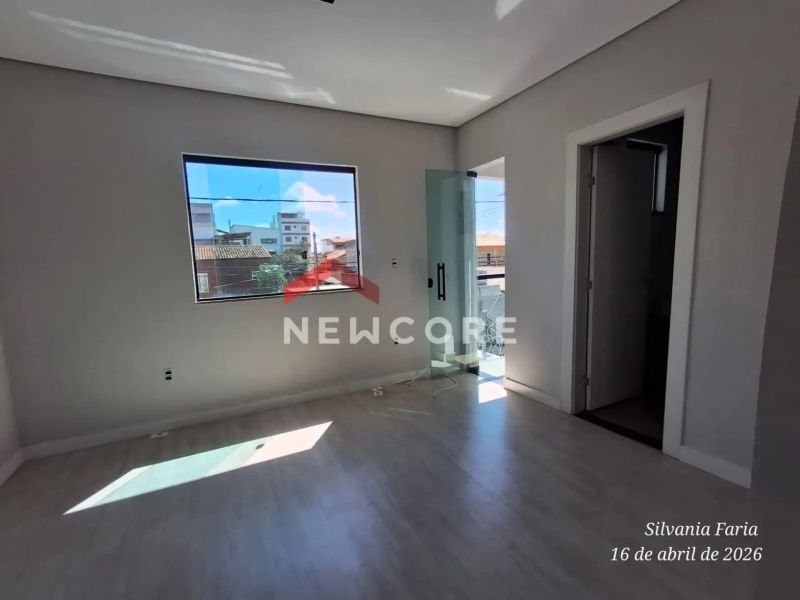 Casa com 3 quartos — Jardim Leblon, Belo Horizonte