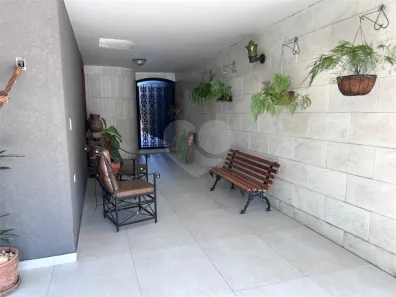 Casa com 3 Quartos à venda, 260m² no Parque São Domingos, São Paulo