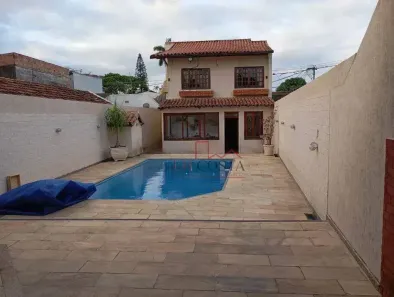 Casa com 4 Quartos à venda, 294m² no Barreto, Niterói