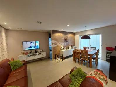 Casa com 2 Quartos à venda, 183m² no Vila Scarpelli, Santo André