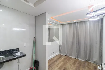 Apartamento com 2 Quartos à venda, 36m² no Vila Carmosina, São Paulo