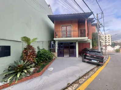 Imóvel Comercial com 3 Quartos para alugar, 220m² no Jardim Nova Bragança, Bragança Paulista