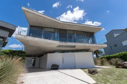 Casa de Condomínio com 5 Quartos à venda, 600m² no XANGRI-LÁ, Xangri-lá