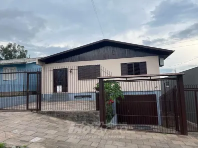 Casa com 3 Quartos à venda, 330m² no Desvio Rizzo, Caxias do Sul