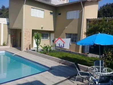Sobrado com 3 Quartos à venda, 240m² no Vila Campo Grande, São Paulo