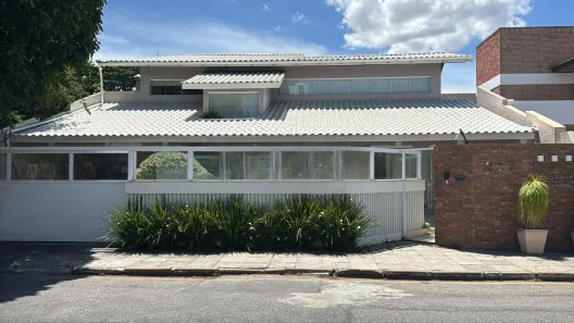 Casa com 5 Quartos à venda, 450m² no Parque Turf Club, Campos dos Goytacazes