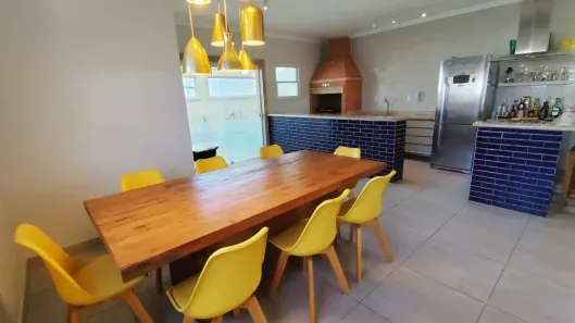 Casa com 5 Quartos à venda, 236m² no Marapé, Santos