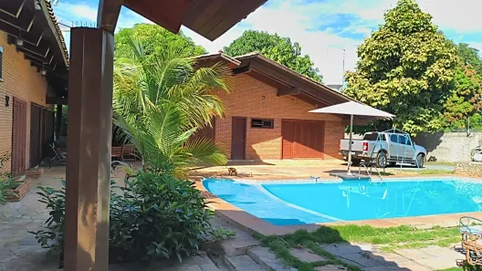 Casa com 4 Quartos para alugar, 2800m² no Centro-Sul, Várzea Grande