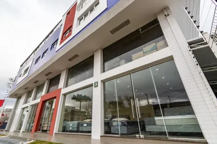 Ponto Comercial para alugar, 290m² no Bacacheri, Curitiba