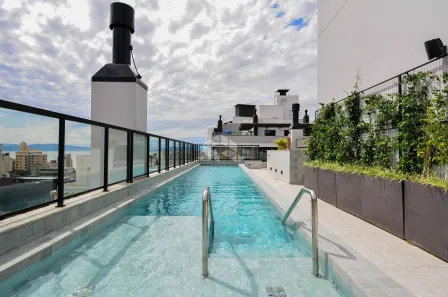 Apartamento com 2 Quartos à venda, 74m² no Centro, Florianópolis
