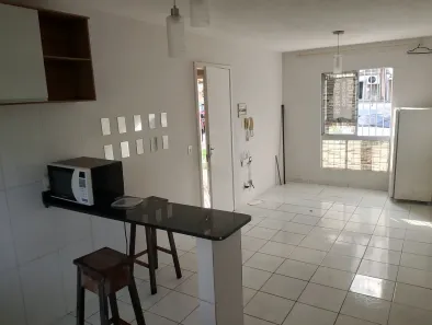 Apartamento com 3 Quartos para alugar, 55m² no Centro, Ananindeua