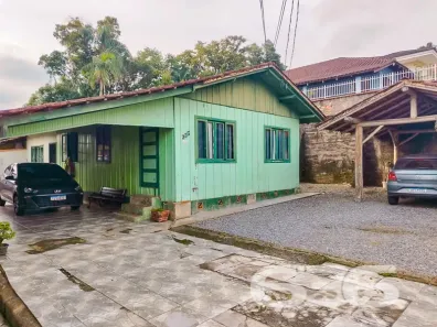 Lote/Terreno à venda, 570m² no Bom Retiro, Joinville