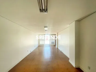 Sala Comercial para alugar, 55m² no Passo da Areia, Porto Alegre