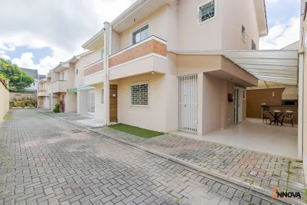 Sobrado com 3 Quartos para alugar, 86m² no Boqueirão, Curitiba