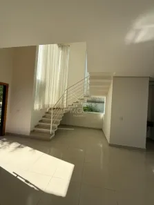 Casa de Condomínio com 4 Quartos para alugar, 240m² no Esperança, Londrina