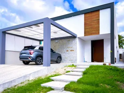 Casa com 6 Quartos à venda, 237m² no Recreio Ipitanga, Lauro de Freitas